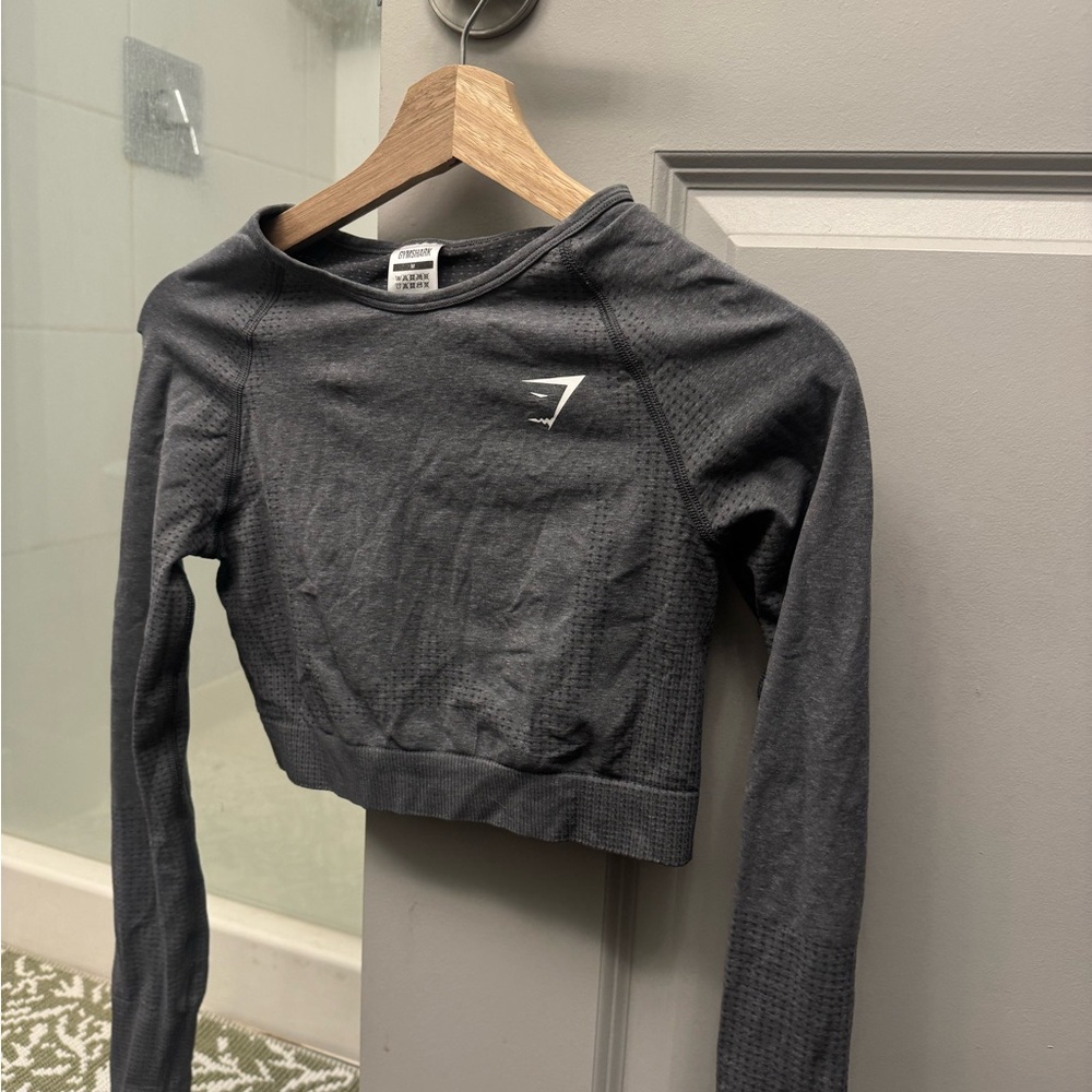 Gray Gymshark Long Sleeve Crop Top